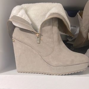 Juicy couture boots